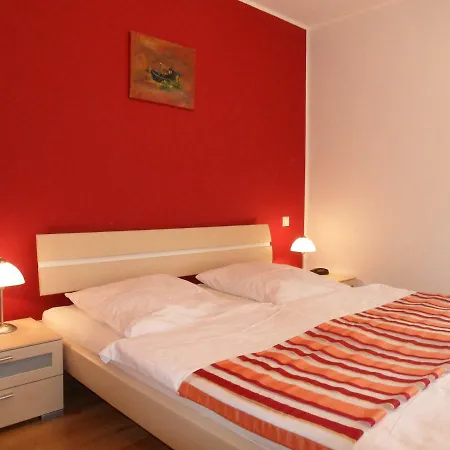 Schloonseevilla Mit Tiefgarage - 200 M Zum Apartament Heringsdorf